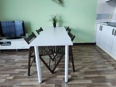 Dochy Family Room 8th image