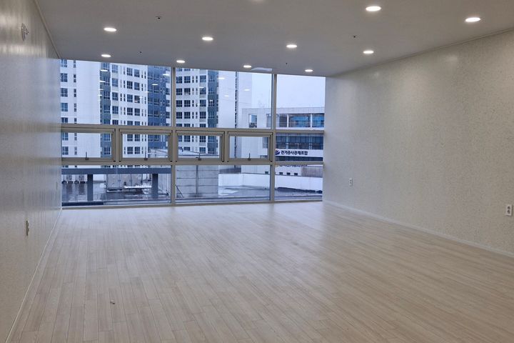 Naju Innovation Geumjeong Officetel 5th image