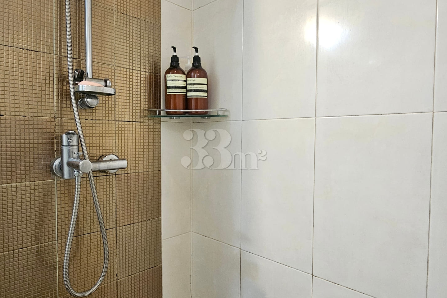 City View High-Rise, Fully Furnished 6th image