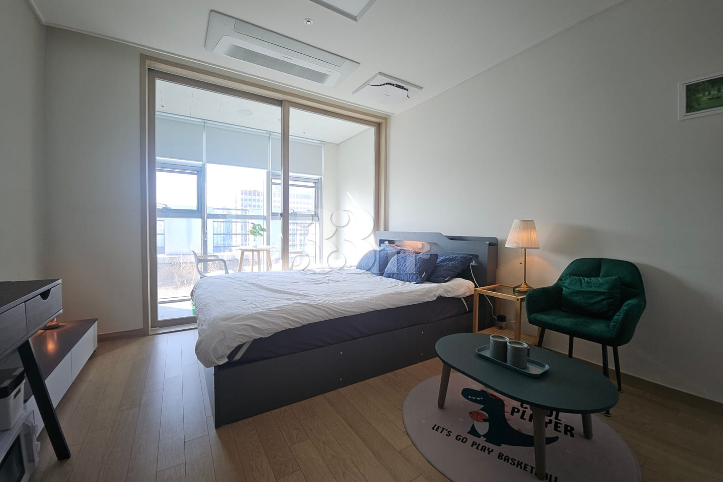 Quiet, clean accommodation 6 minutes from Gas 11th image