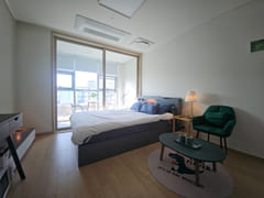 Quiet, clean accommodation 6 minutes from Gas 11th image