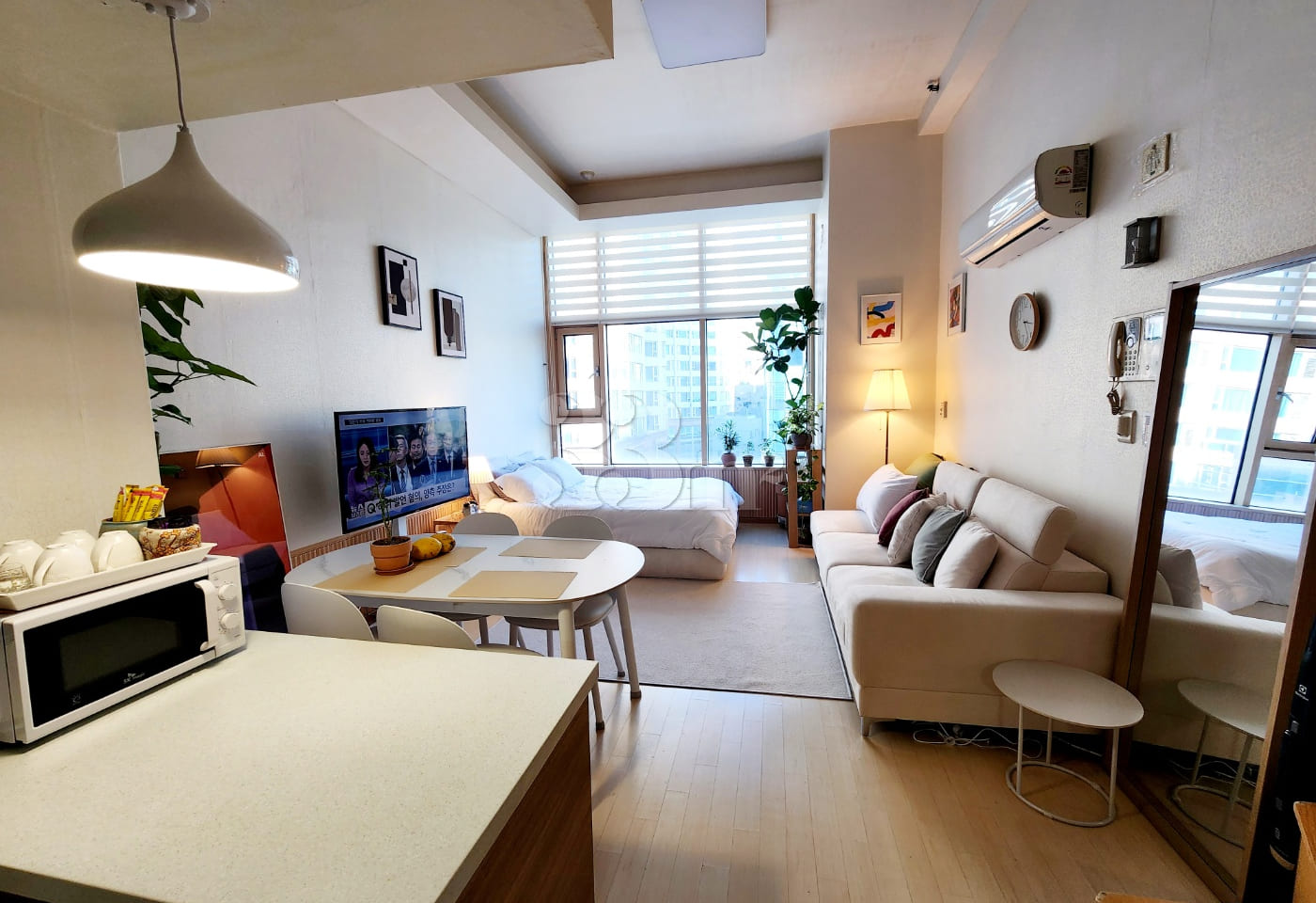 Fully furnished, 1-minute walk from Cheonho S 0th image