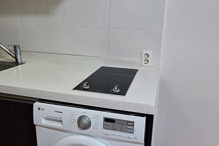 정남향,풀옵션,탑층 뷰 2번째 이미지