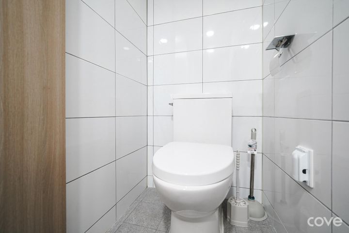 Clean studio apartment near Seongsan-dong Sta 9th image