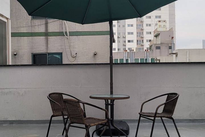 넓은 야외 테라스 맛집 1번째 이미지