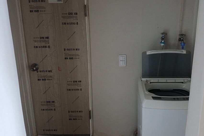 넓은주택 거실1 방2 12번째 이미지