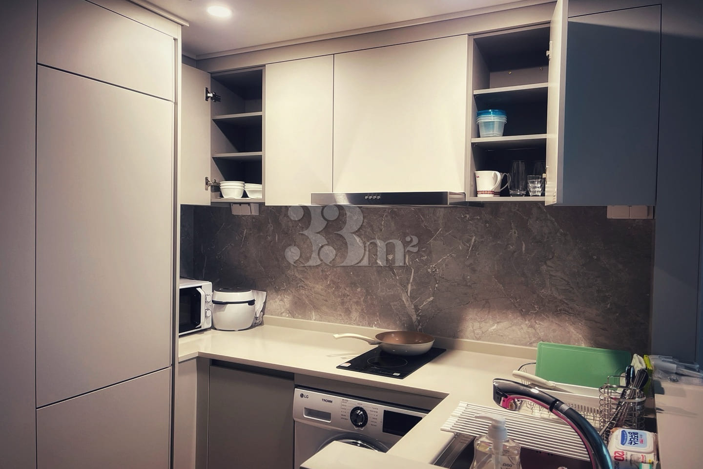 Near airport / Sleeps up to 4 / Newly built, 4th image