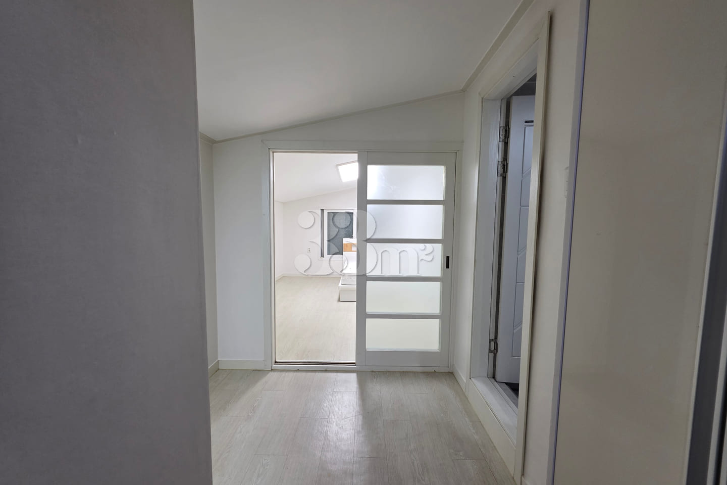 Neat 1.5-room unit in Yeokbuk, Unit 404 2th image