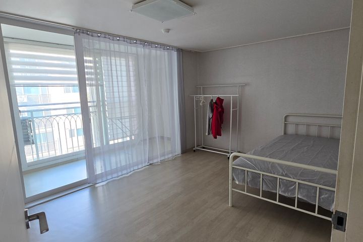 3-Bedroom Apartment A 1th image