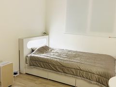 Quiet and simple studio apartment with a sepa 2th image