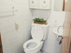 Room 303 8th image