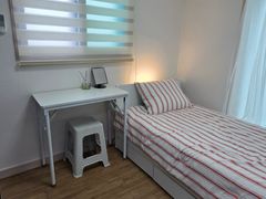 Affordable Women-Only Accommodation in Bongch 6th image