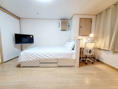 🤵 High-rise view near Sinchon Station (Unit 5th image