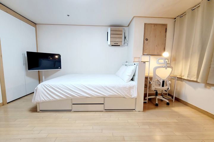 🤵 High-rise view near Sinchon Station (Unit 5th image