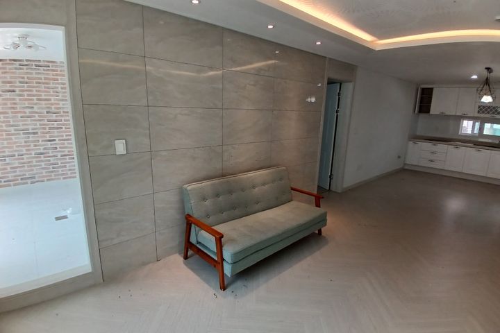 산과 계곡이 흐르는 집 5번째 이미지