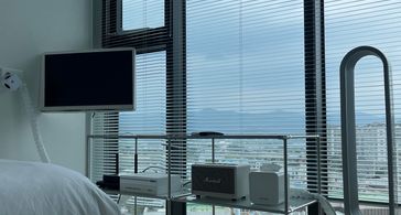 춘천시청 앞 고층 숙소 방 이미지