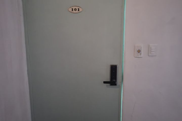 Pyeonghwa Housing Unit 102 15th image