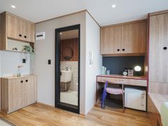 Clean studio apartment near Hongik University 4th image