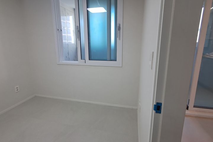Gyeongseong Keunmaeul Apartment 3-Bedroom Uni 9th image