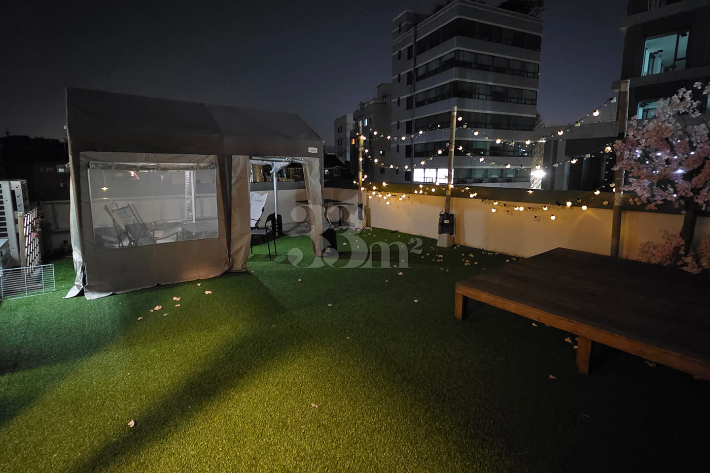 2-bedroom unit with a private 20-pyeong rooft 2th image