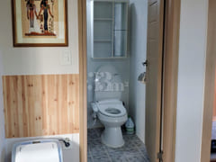 A Sun-Drenched House in Seogwipo 5th image
