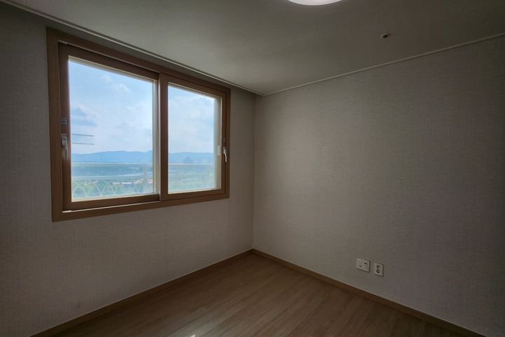 Dasan Shinan First River 33 pyeong 13th image