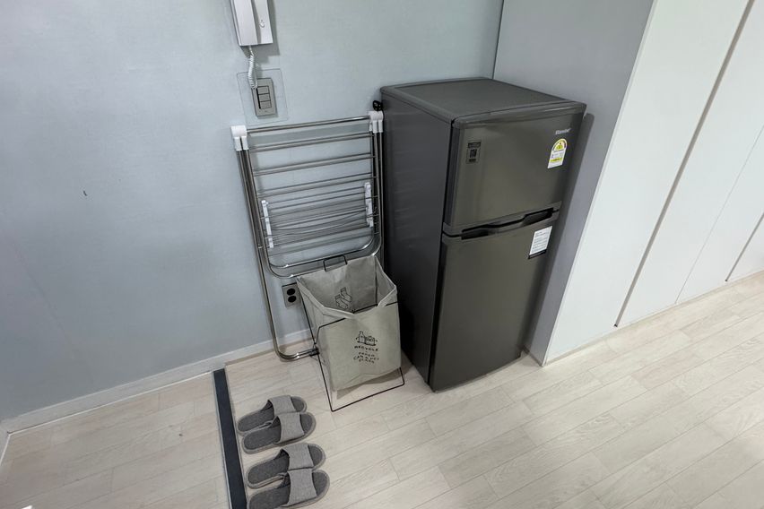 ✨Sinchon Station Area, Fully Furnished Studio 5th image