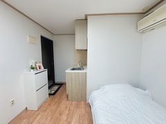 2 minutes from Sangdo Station, Yongsan Statio 1th image