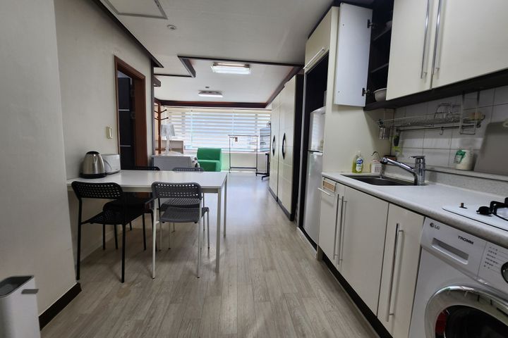 Parking available. 4 people can stay at Nokbe 2th image