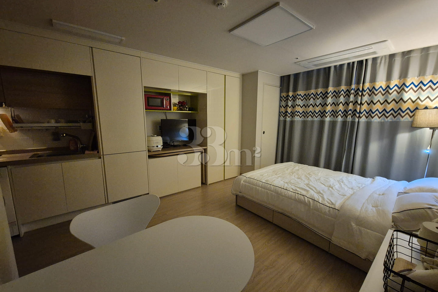 Clean, spacious room 3 minutes from Pyeongtae 5th image