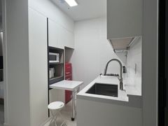 J2๐Fully-furnished Studio Apartment with a G 5th image