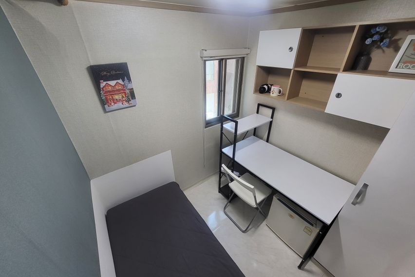 넓은외창미니룸/남성전용 5번째 이미지