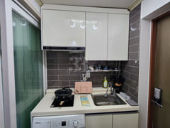 Clean duplex on Gallidan Street 12th image