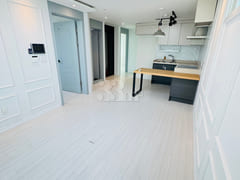 Casagio 61 ☆ Top-floor 3-bedroom unit 0th image
