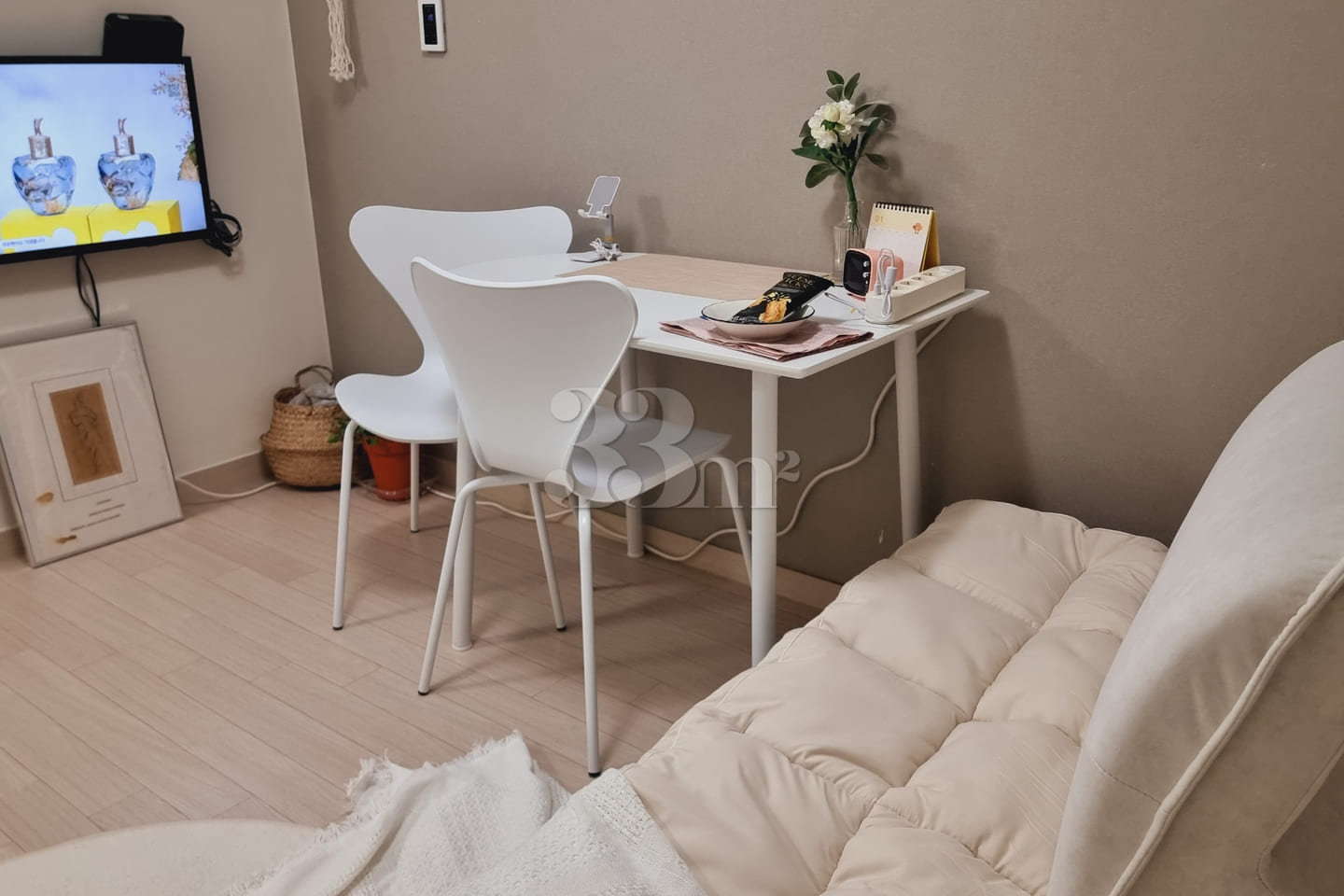 Fully furnished room near Gangnam Station (Li 9th image