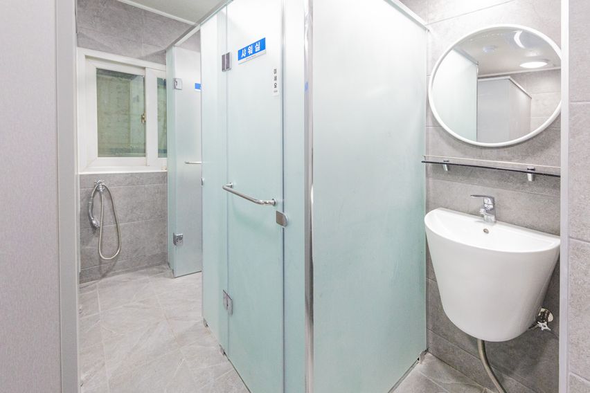 74호 샤워룸 4번째 이미지