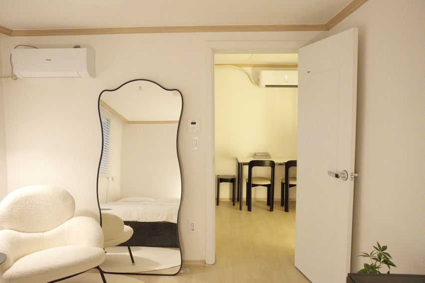 홍대1분 프라이빗3룸