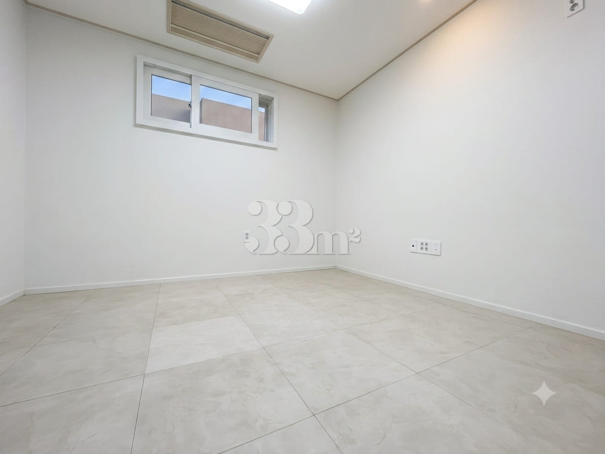 Affordable, newly built, semi-basement studio 5th image