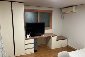 Room 303