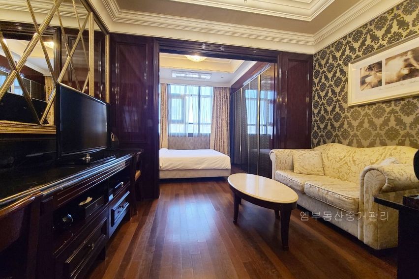 강남교대5분킹베드숙소