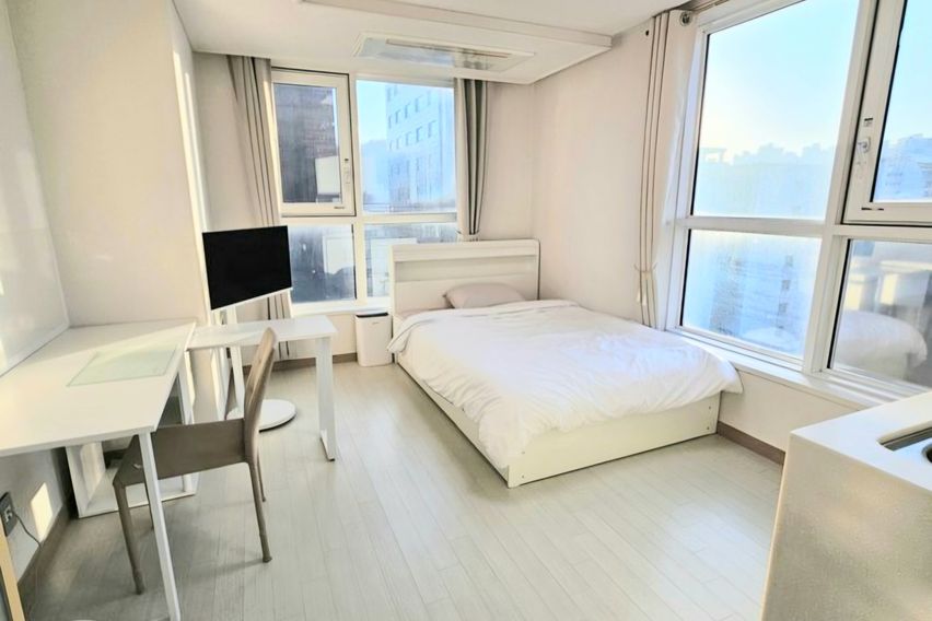 서울대입구역 4분거리