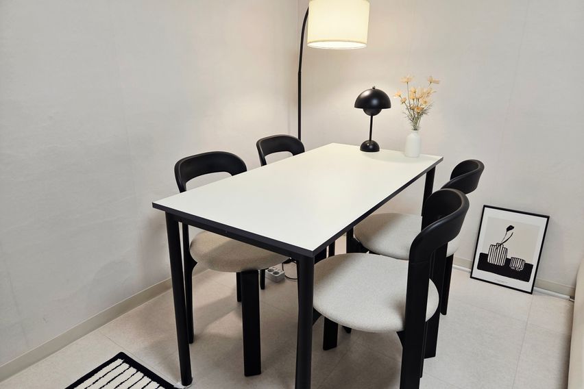 홍대 2분 2룸 퀸3 6번째 이미지