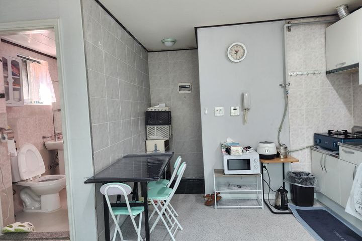 Studio apartment near Cheongnyangni Station 3th image