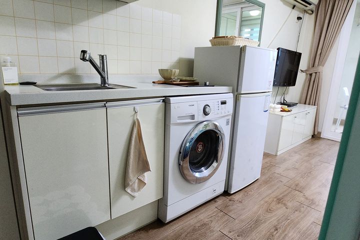 Paju Industrial Complex, fully furnished, 706 11th image