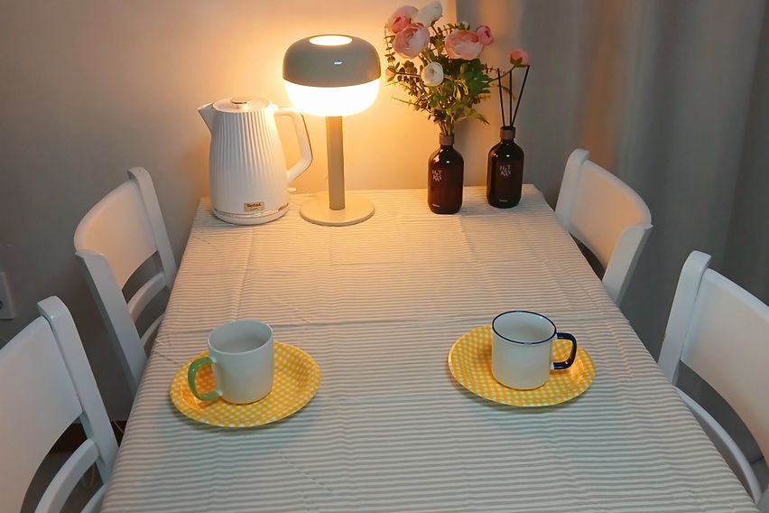 A spacious 17-pyeong house with a large room 1th image