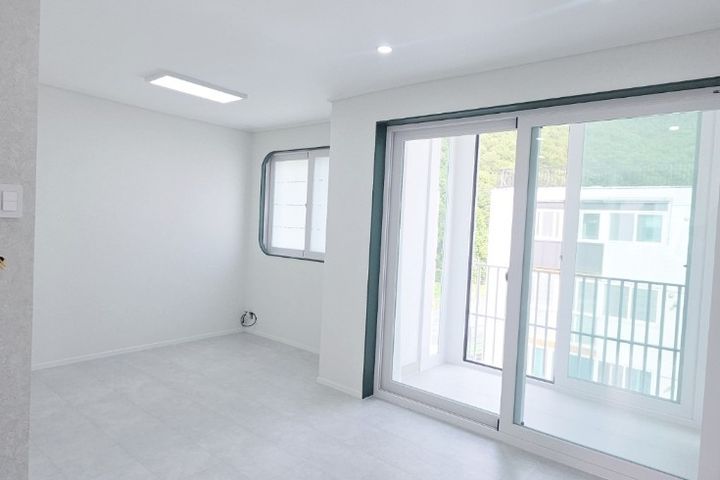 Apartment near Suseongmot Lake 9th image
