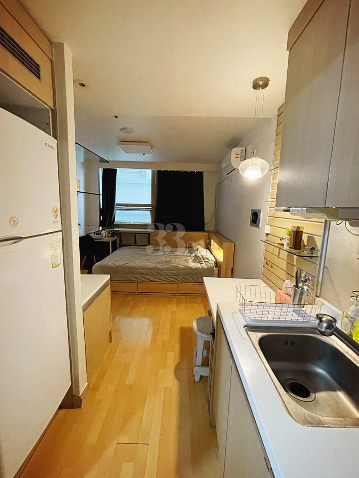Quiet studio apartment near Gangnam Station 0th image