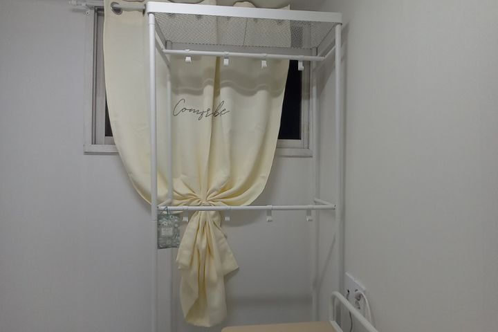 Sillim White-Toned Aesthetic Room 4th image