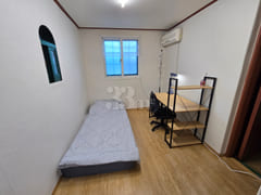 Rooftop room in Korea University's College of 0th image