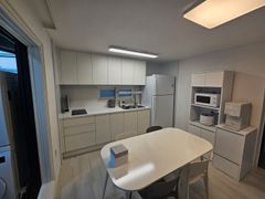 Room B 9번째 이미지